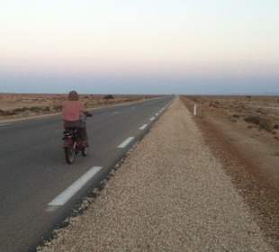 Salzsee Straße mittendrin