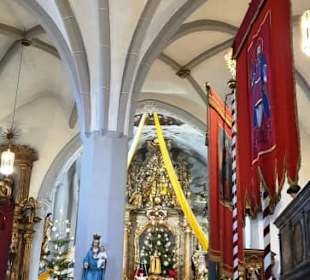 In der Kirche Prozession 