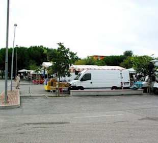 Markt in Bibione Ende September 2010