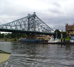 Vom Schiff: blaues Wunder