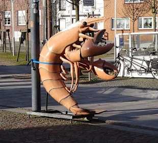 Husumer Krabbe vor Fischhaus Loof