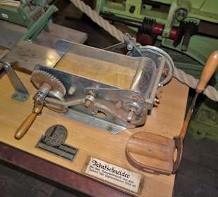 Ausstellung in der Remise der Windmühle Varel