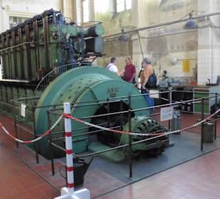 Netzersatzanlage mit 1000 PS Diesel