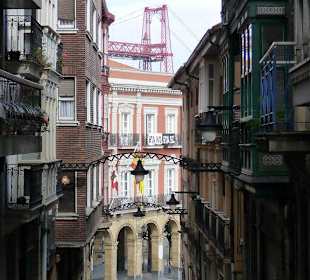 Altstadt von Portugalete, im Hintergrund ..