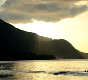 Sonnenuntergang am Strand Beau Vallon