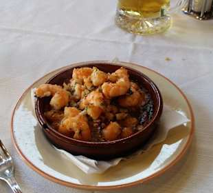 Garnelen mit geröstetem Knoblauch