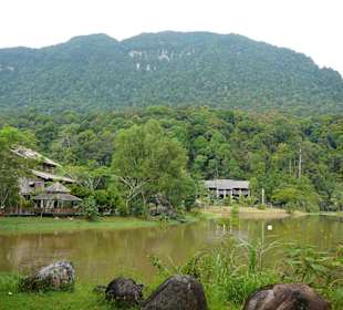 Der schöne Teich des Sarawak Cultural Village