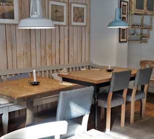 Die Gasträume im Restaurant Dinette