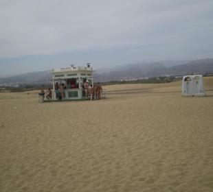 Das legendäre Kiosk 4 am FKK Strand