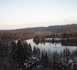 Blick vom Biergarten auf den Lech