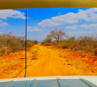 Einfahrt in Tsavo West