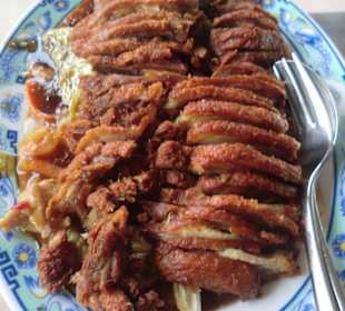 Knusprige Entenbrust mit Soße nach Bai-Bon-Art, 