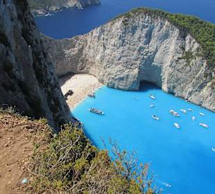 Überfüllter Strand, Shipwrack