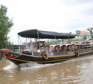 Anfahrt mit Schnellboot