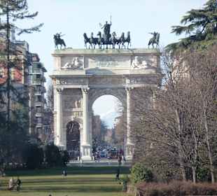 Widok łuku triumfalnego 