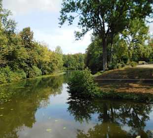 Im Park von Schloss Rheydt