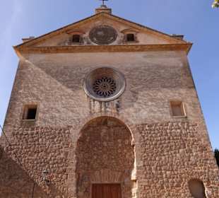 Die Kirche von Valldemossa
