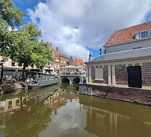 De Visbanken of Vismarkt uit 1755 in Alkmaar