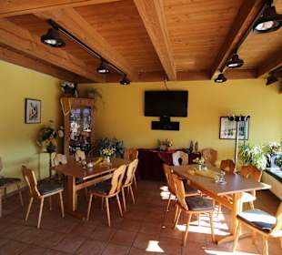 Raucherabteil mit TV