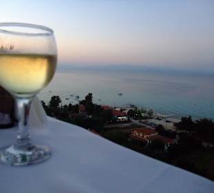 Ausblick von einem Restaurant in Afitos