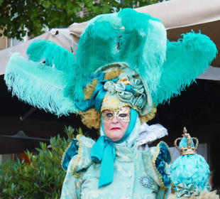 Wen sie wohl dartstellte?