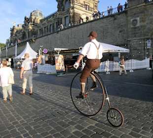 Mit dem Hochrad zum Stadtfest