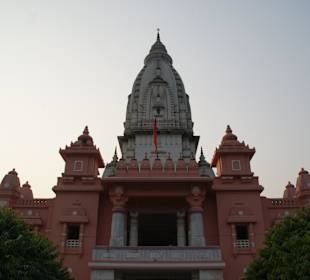 Blick auf den Vishwanath Tempel