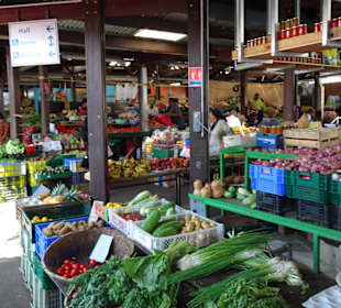 Rundgang über den Petit Marché von Saint-Denis
