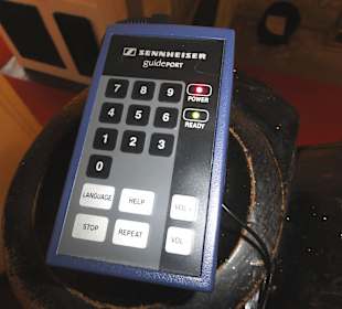 Audioguide führt durch die Ausstellung