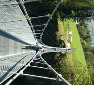 Zugang zur Hängebrücke