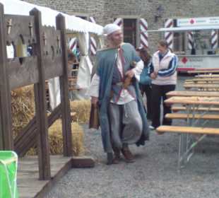 Gaukler auf der Burg