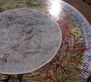 Kompassbild an der Heidenmauer