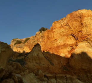 Praia da Coelha – kleiner Strand in schöner Bucht