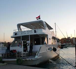 "SimSim Reisen" Boot