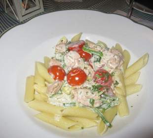 Nudeln mit Lachs