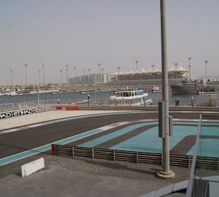 Bester Terrassenblick auf Strecke und Yachthafen