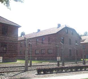 Barracken mit Absperrung