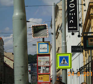 Tram 6,12,14 und 20 bis Na Knizeci