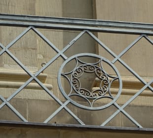  Neues Schloß