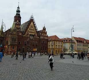 Rathaus mit dem Marktplatz 