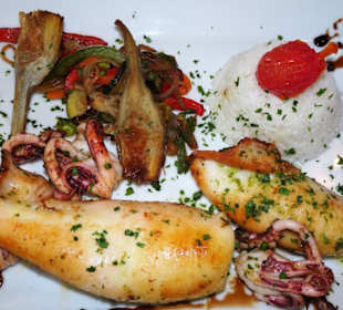 Gegrillte Calamari als Tagesmenü