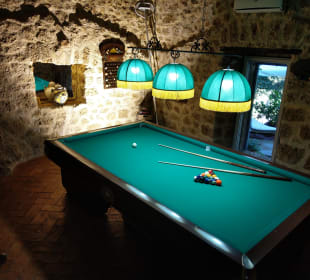 Untergeschoss: Billiardzimmer mit Zugang zum Garten Ferienhaus La Maison
