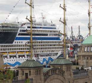 823. Hamburger Hafengeburtstag