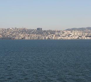 Izmir, hat 3,5 Millionen Einwohner 