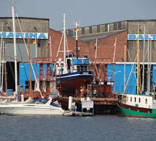 Werft  und Marina an der Trave 