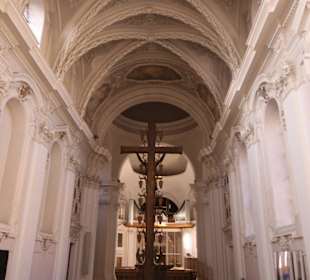 Blick in den Chorraum