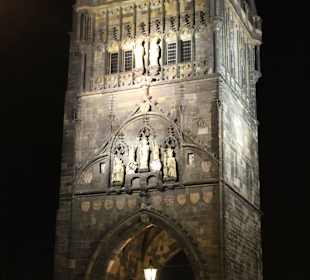 Karsbrücke bei Nacht