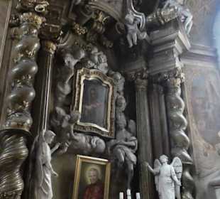 Namen-Jesu-Kirche Innenansicht