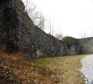 Die Burgmauer