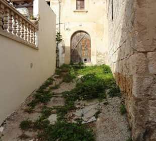 Am Weg hinauf ins Ortszentrum